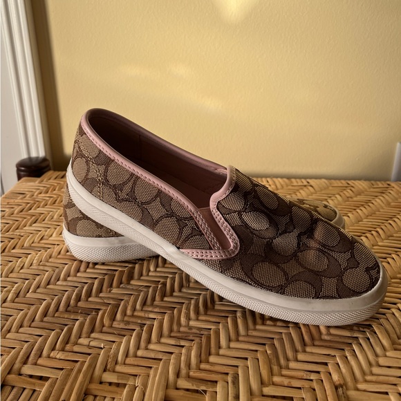 Coach Chrissy Slip On Logo Sneakers Tan & Pink Size 6 - Picture 7 of 11